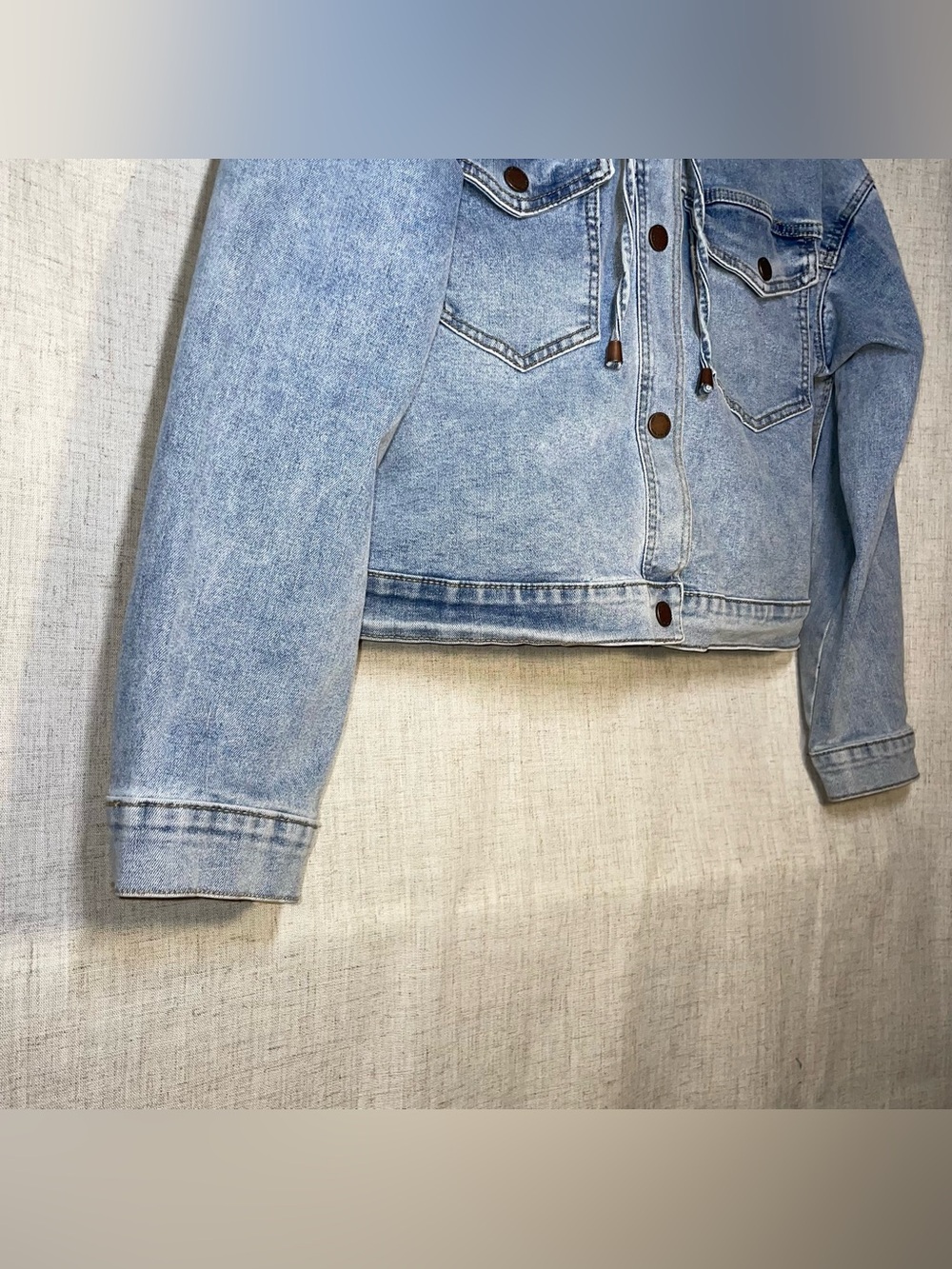 OAT New York Women’s S Hooded Cropped Denim Jacket Light Wash Boxy Relaxed Fit - Picture 3 of 13